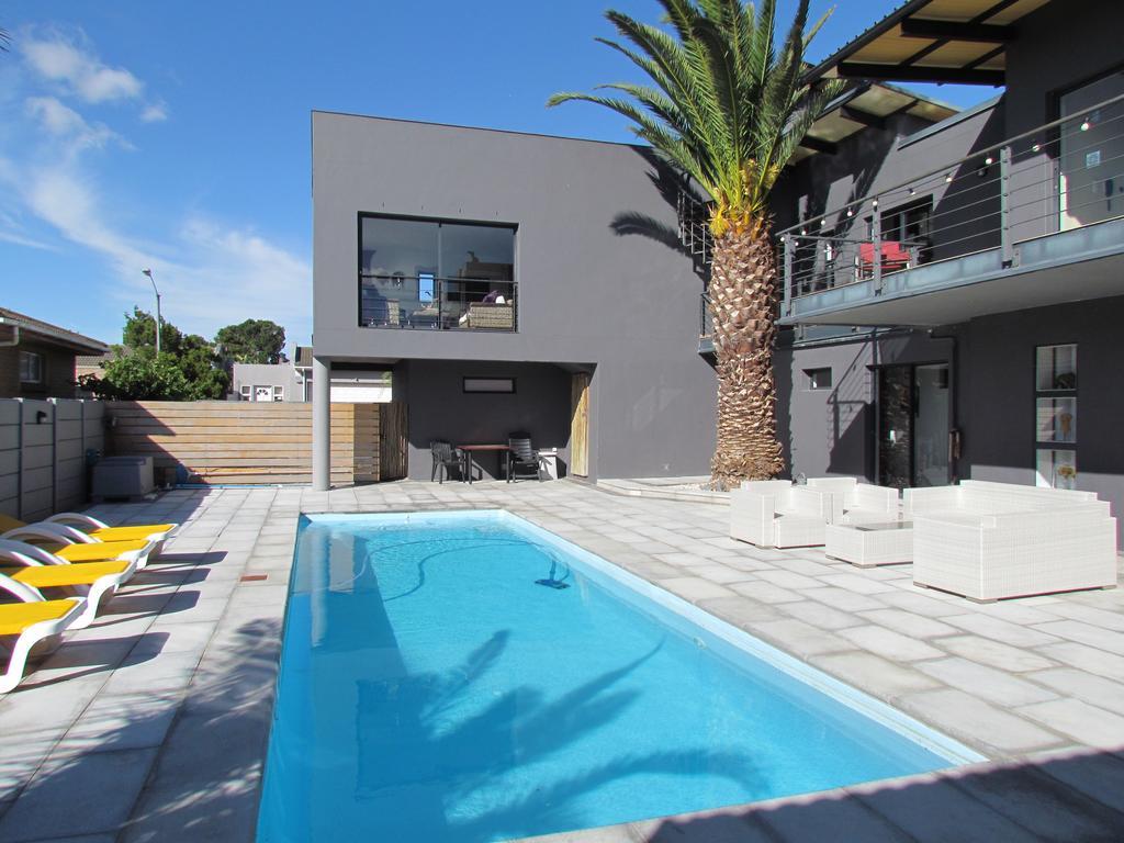 Capetown 4U Guesthouse Bloubergstrand Eksteriør bilde