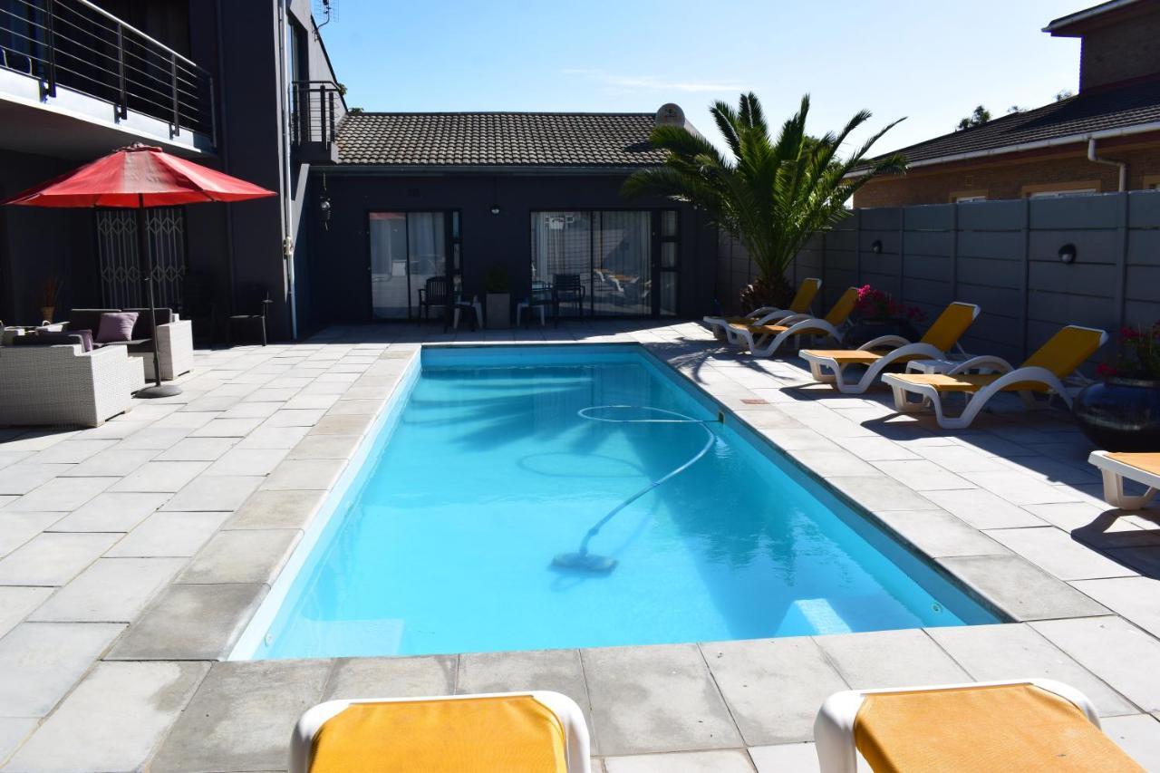 Capetown 4U Guesthouse Bloubergstrand Eksteriør bilde