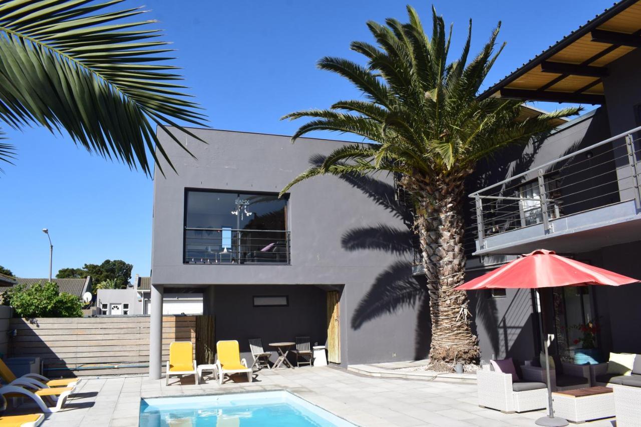 Capetown 4U Guesthouse Bloubergstrand Eksteriør bilde
