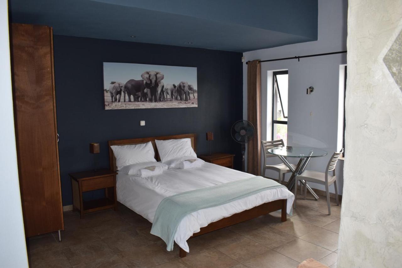 Capetown 4U Guesthouse Bloubergstrand Eksteriør bilde